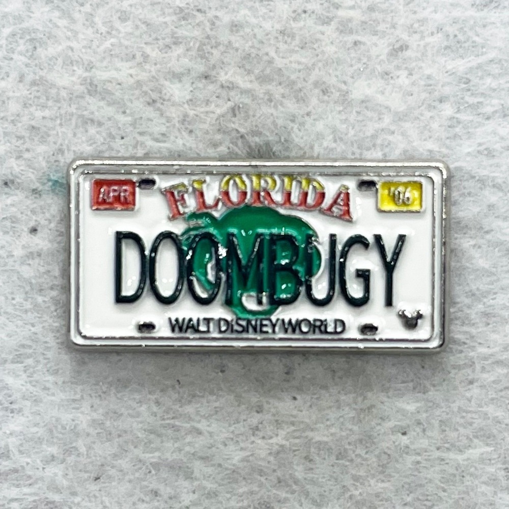 🔮 5/$25 Disney Haunted Mansion DOOMBUGY License Plate Pin